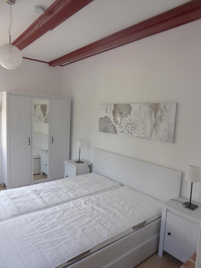Ferienwohnung Elise Im Gulfhof Am Kanal Grossefehn Dış mekan fotoğraf